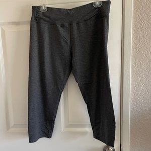 Calvin Klein Capri Workout Pants XL